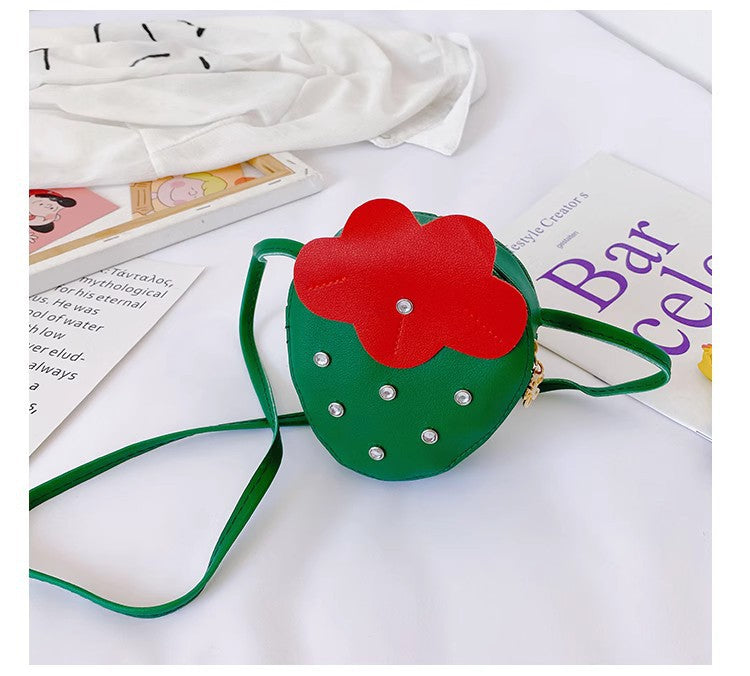 Wholesale Children's Bag Strawberry Bag Fashion Trendy Chain Crossbody Shoulder Bag Cute Princess Girl Small Satchel