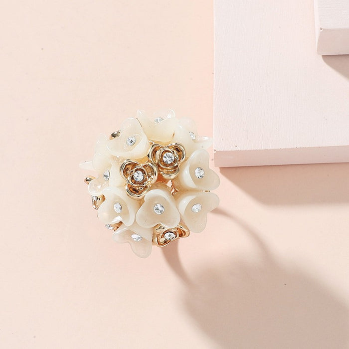 Wholesale fashion jewelry diamond-embedded small flower open ring