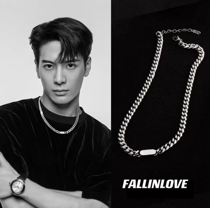 Wholesale Titanium steel light luxury necklace bracelet, men's and women's short collarbone chain, simple and cool style