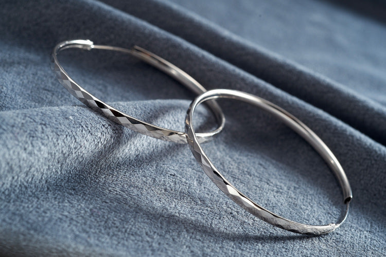 Wholesale Fashion earrings supply silver earrings diamond car flower earrings, oversized circle earrings