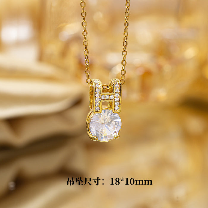 Wholesale Four-Leaf Clover Necklace Women' s Micro-Inlaid Gold Electroplated Pendant