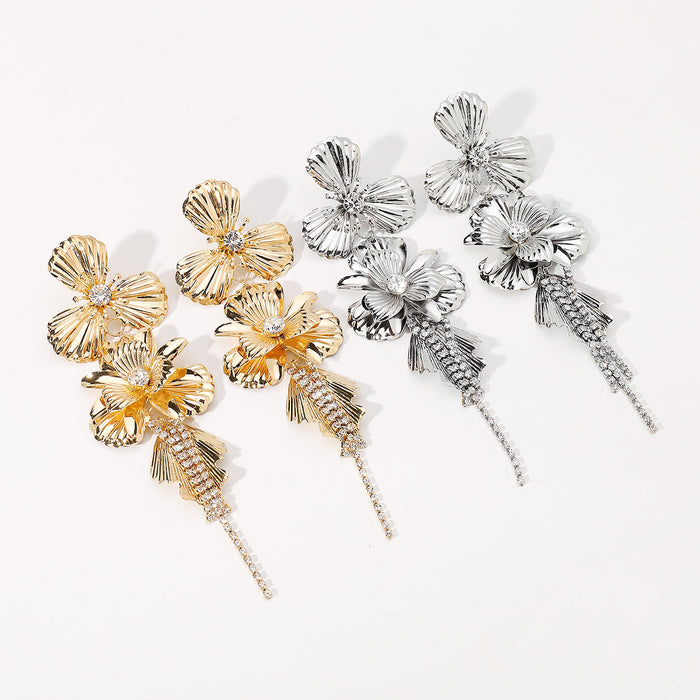 Wholesale Metal Style Three-dimensional Floral Rhinestone Tassel Alloy Earrings JDC-ES-QianDi021