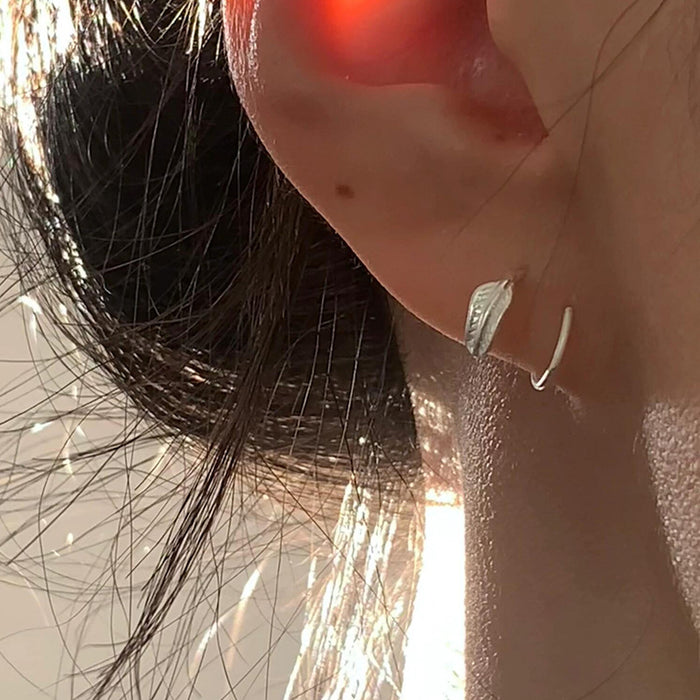 Wholesale Compact and minimalist leaf earrings with delicate and niche design, featuring metal leaf earrings