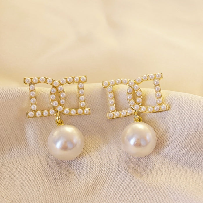 Wholesale Alloy Letter D Pearl Earrings JDC-ES-SM009