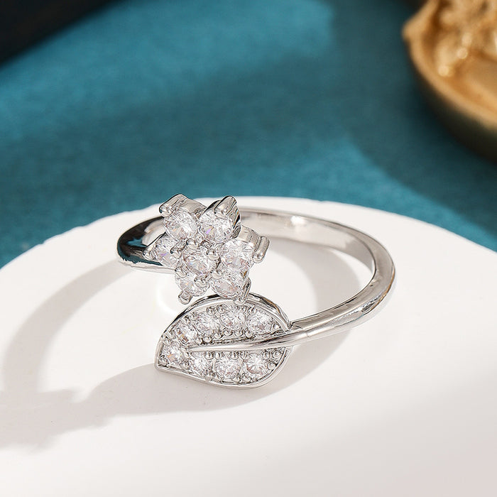 Wholesale Fashion ring, niche leaf flower jewelry, high-end accessories, open mouth ring