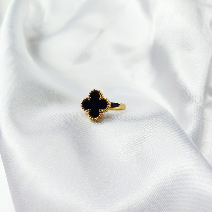 Wholesale Premium titanium steel ring, niche high-end versatile four leaf clover ring style customization, no fading