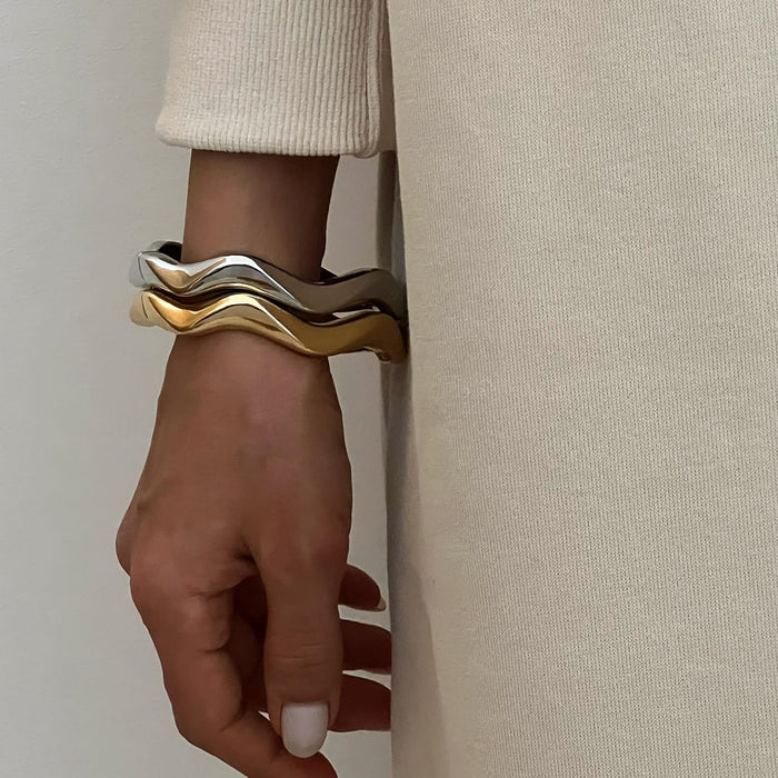 Wholesale New jewelry simple irregular alloy bracelet personalized circle metal wind opening bracelet