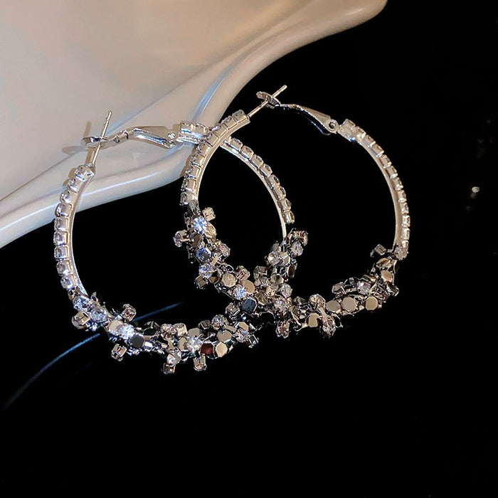 Wholesale Silver needle ear ring niche personality design sense exaggerated earrings women' s fashion temperament earrings