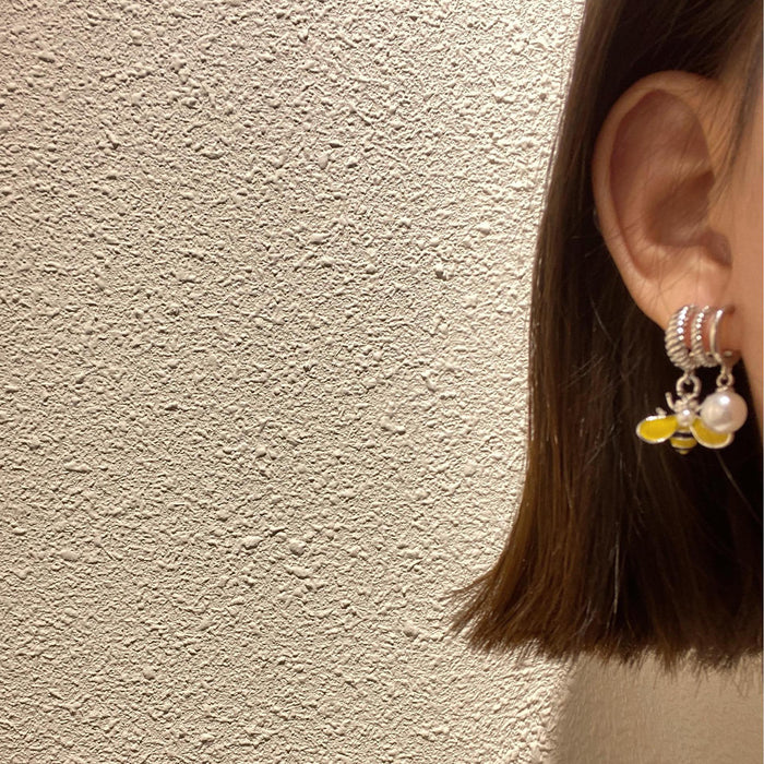 Wholesale Earrings in C-shape, new silver needle earrings, high-end feel, light luxury style