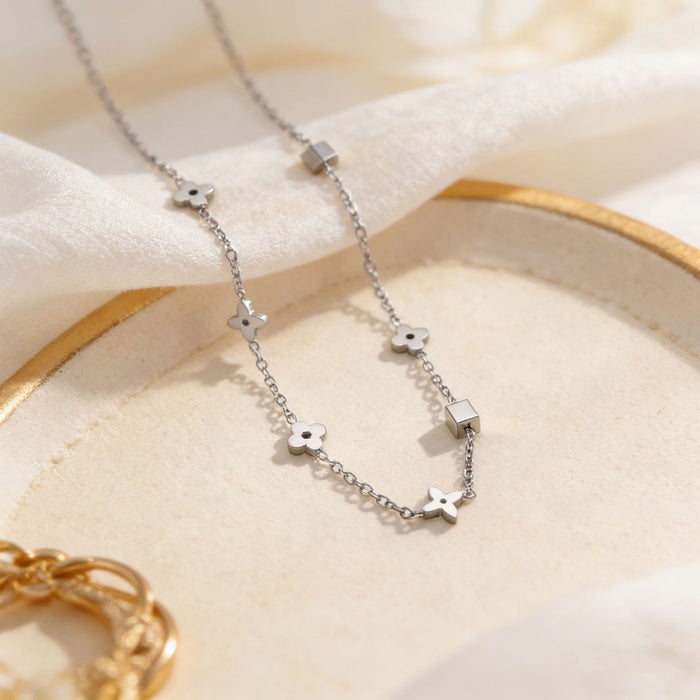Wholesale Geometric Small Square Flower Necklace