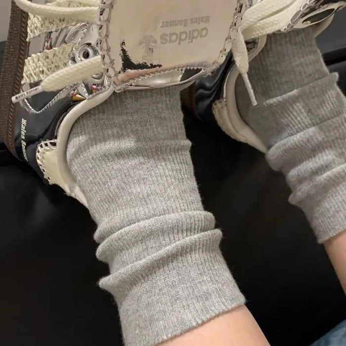 Wholesale Versatile thin strip pile socks, basic solid color mid tube socks