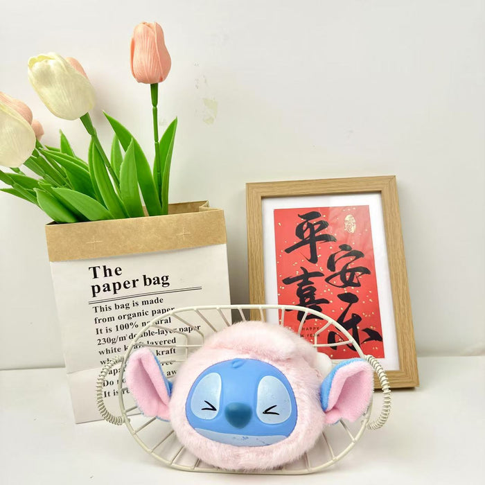 Wholesale Bag charms,  keychains,  cute vinyl pendants,  plush toys,  dolls,  and figurines