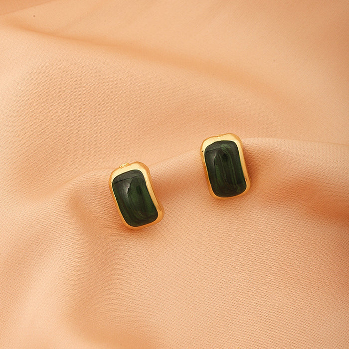 Wholesale Temperament Drip Oil Earnail Silver Needle, niche design, fashionable earrings