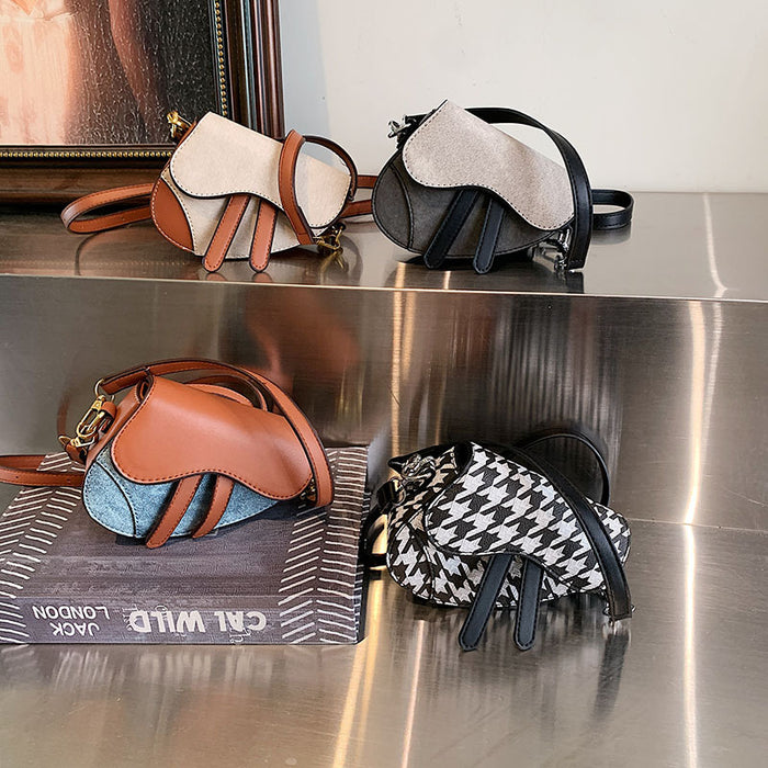 Wholesale New children's bag, fashionable contrasting color saddle bag, baby mini retro crossbody bag