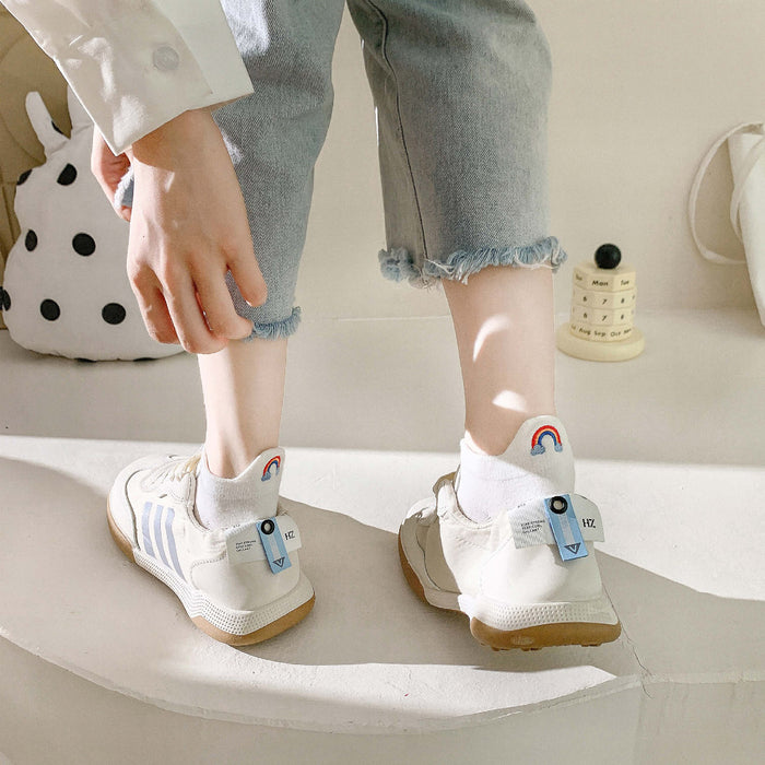 Wholesale Cotton thin sweat absorbing socks with boneless solid color short socks and cartoon embroidery boat socks for heel protection