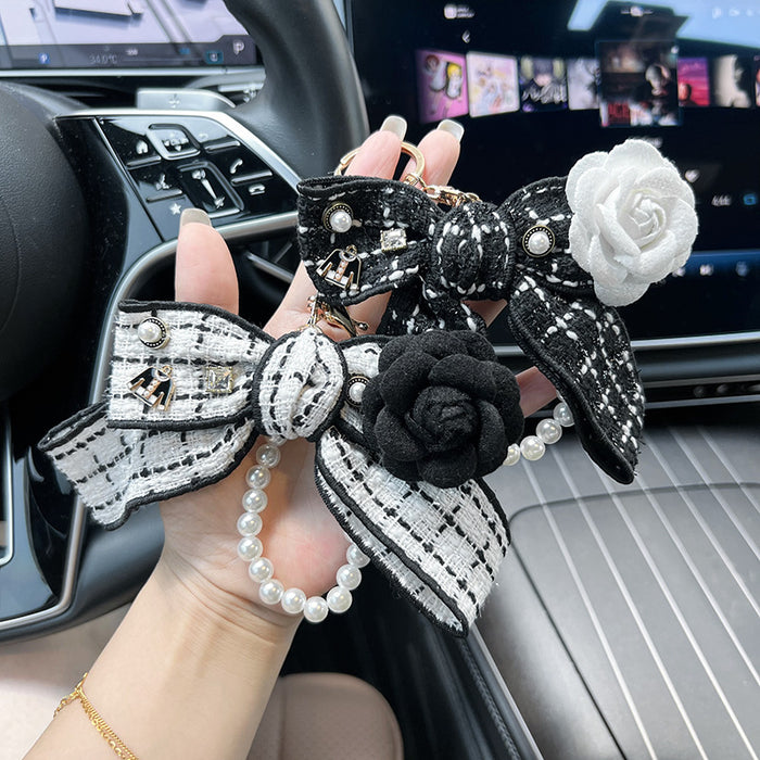 Wholesale Keychain Creative Elegant Car Keychain Exquisite Bag Pendant