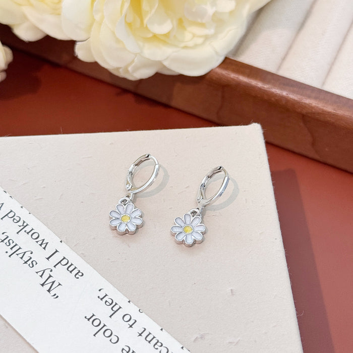 Wholesale Flower Daisy Ear Buckle New Ear Accessories New Earrings