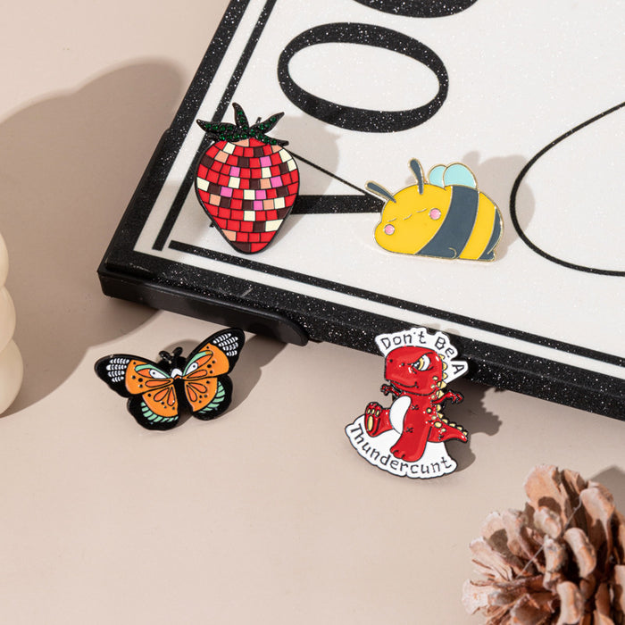Wholesale Cute Bee Butterfly Metal Brooch Strawberry Badge Clothing Decoration Accessories Bag Badge
