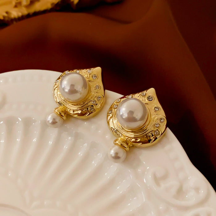 Wholesale Silver needle zircon round artificial pearl earrings high-end luxury retro earrings unique French design earrings