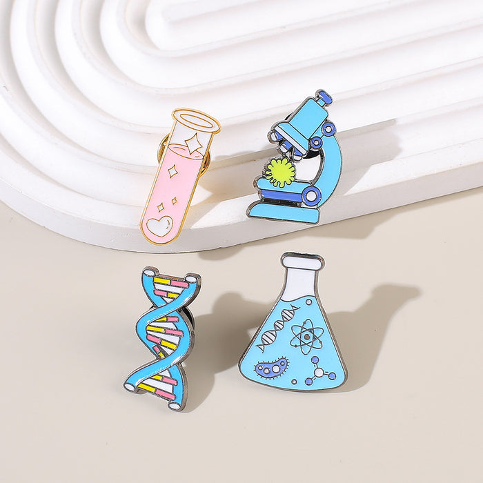Wholesale Electroplated Metal Chemical Flask Brooch Pin Chic Science Experiment Gene Microscope Design Fashion Jewelry Accessory