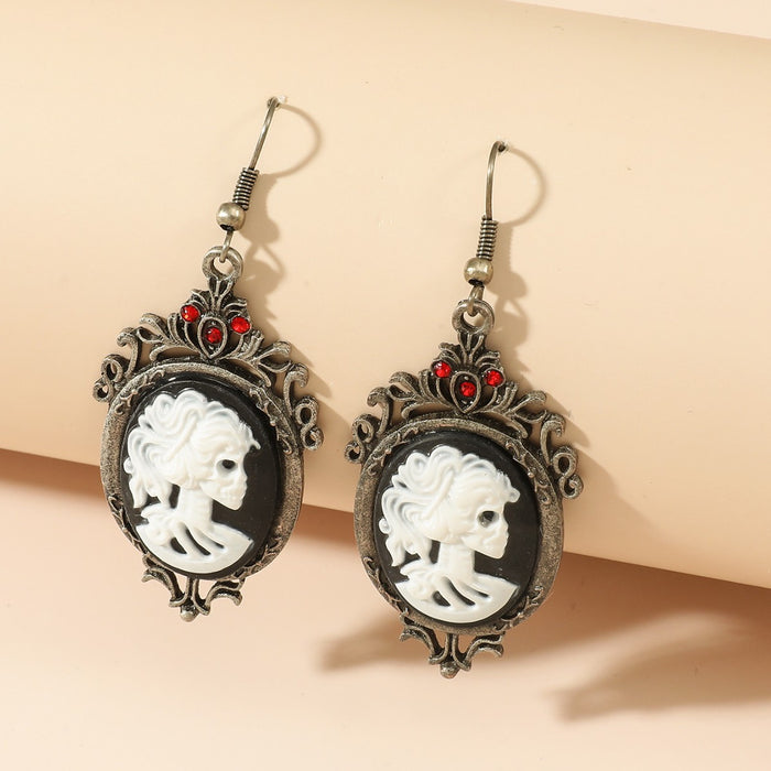 Wholesale Black and White Skull Queen Tooth Earrings Retro Palace Style Old Portrait Mayo Women' s Hanging