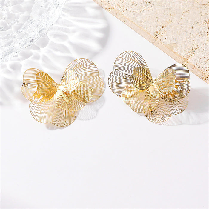 Wholesale 3D Hollow Flower Earrings Stylish Gold Jewelry Accessory MOQ≥2