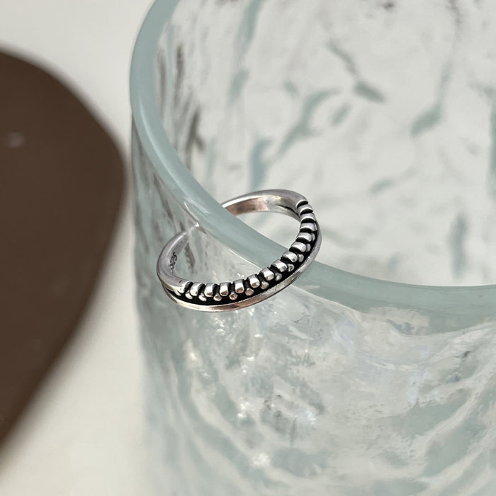 Wholesale High end ring, simple and versatile, personalized retro fashion, unique tooth pattern ring for women