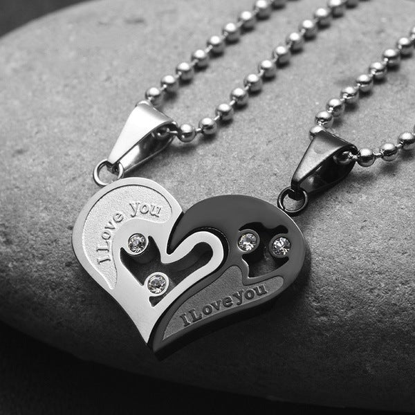 Wholesale A pair of heart-shaped diamond-encrusted heart pendant couple necklaces
