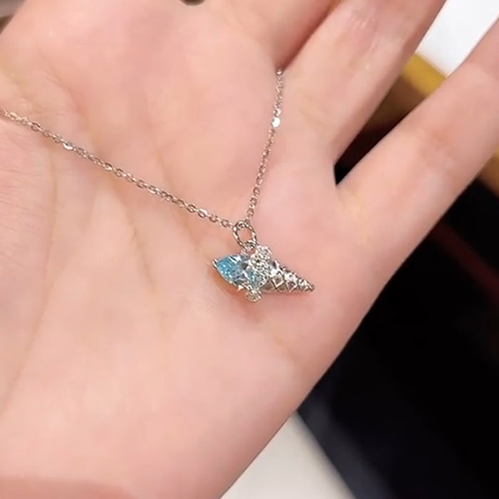 Wholesale Necklace accessories with niche design, light luxury, simple and exquisite pendant, collarbone chain