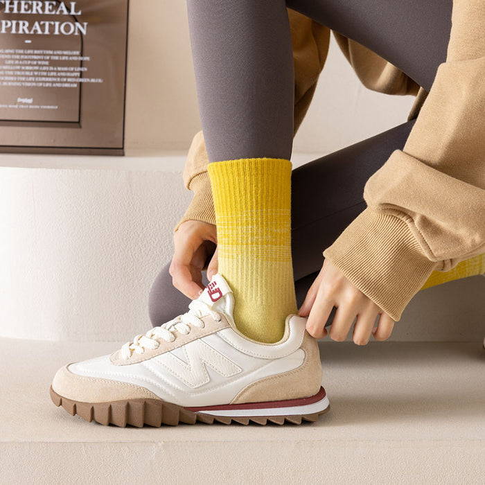 Wholesale Socks gradient color, mid tube lightweight sports socks, running socks, cotton