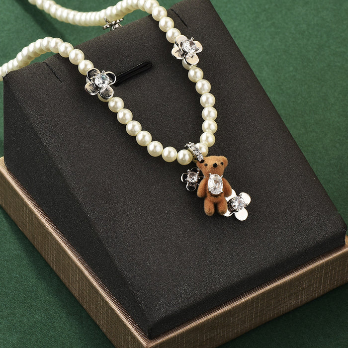 Wholesale Flocked Bear Pendant Pearl Necklaces