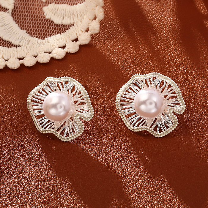 Wholesale Pearl Earrings Silver Needle Earrings for Women Small Jewelry