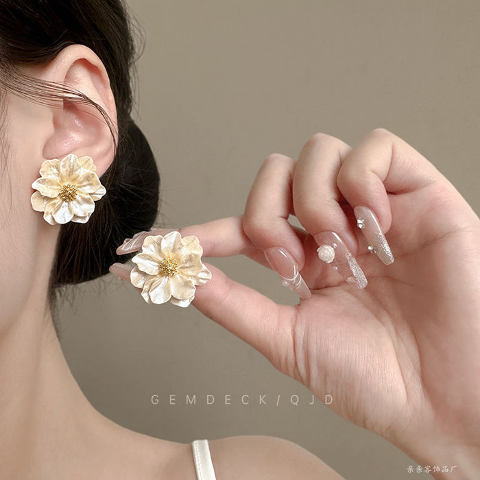 Wholesale Camellia Ear Stud Women's Artistic Earrings 2025 New Style