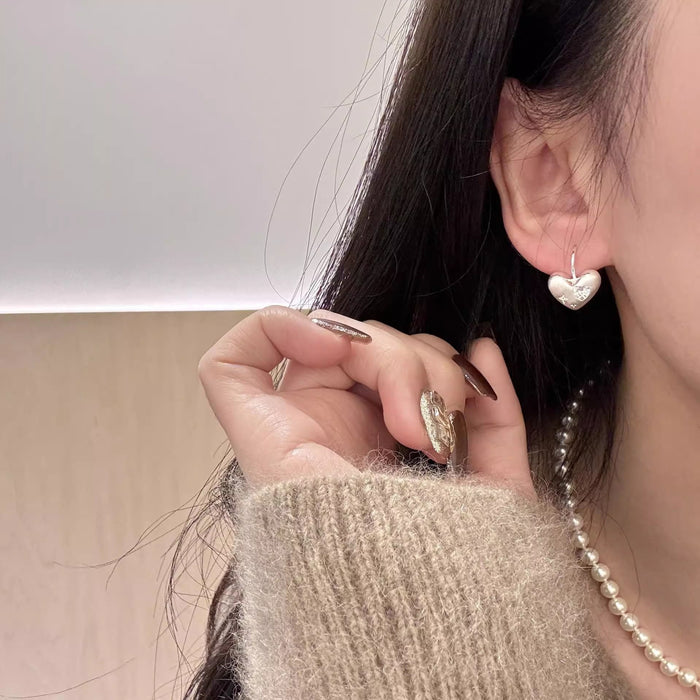 Wholesale Vintage Silver Earrings Women's Elegant Ear Buckle Heart-shaped