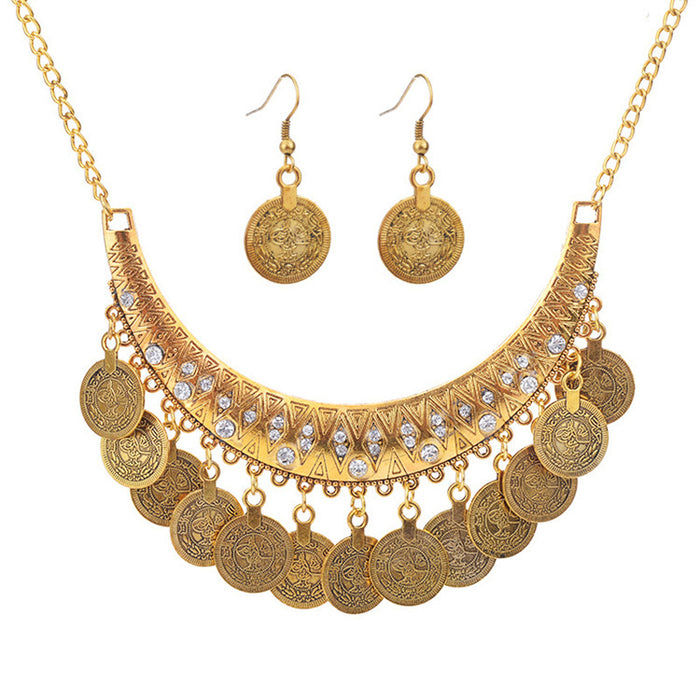 Wholesale Vintage necklaces, coins, collarbone chains, jewelry, film and television accessories