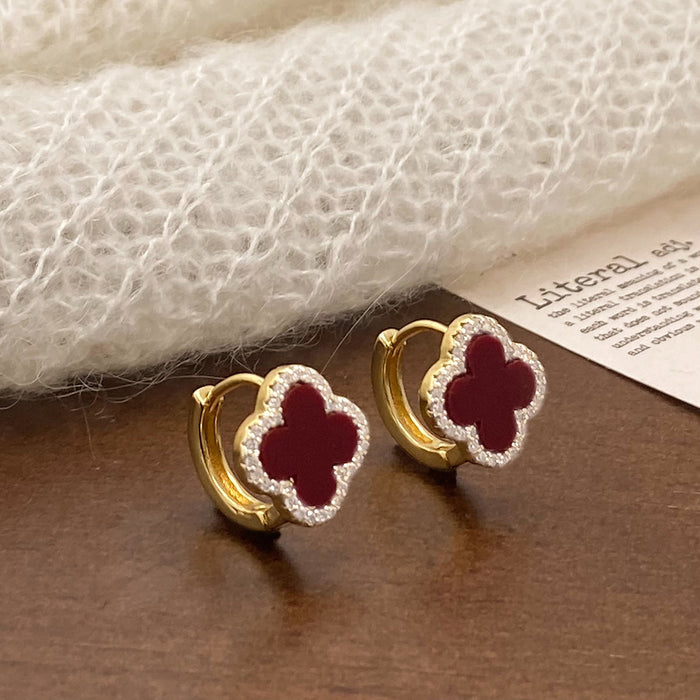 Wholesale Black Lucky Flower Small and Exquisite Stud Earrings