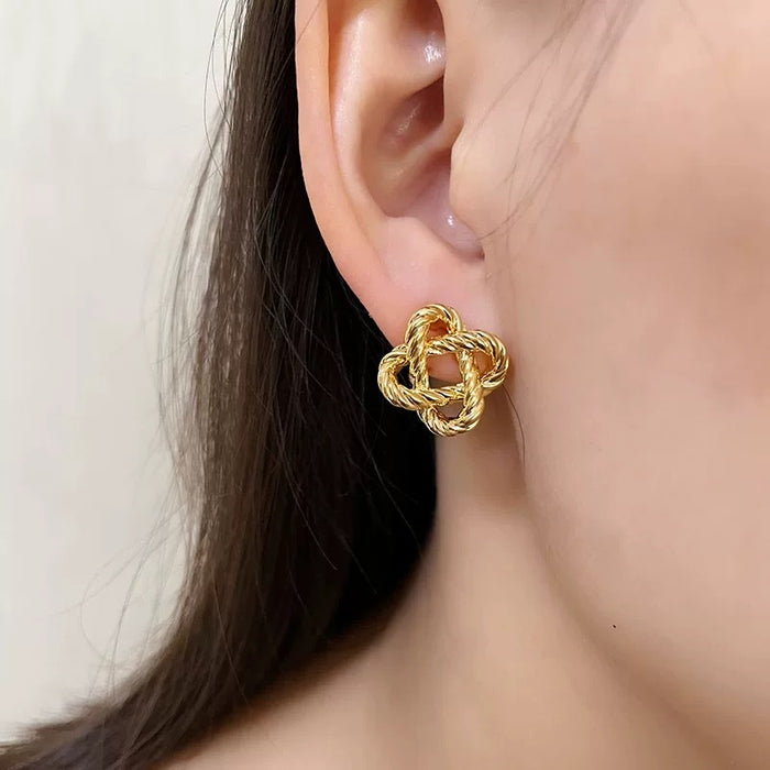 Wholesale Light luxury gold metal ear studs woven earrings with niche design earrings