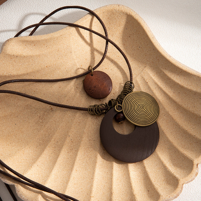 Wholesale Retro Bohemian Ethnic Style Leaf Long Cut Out Geometric Clavicle Chain Zen Style Versatile Personalized Sweater Chain