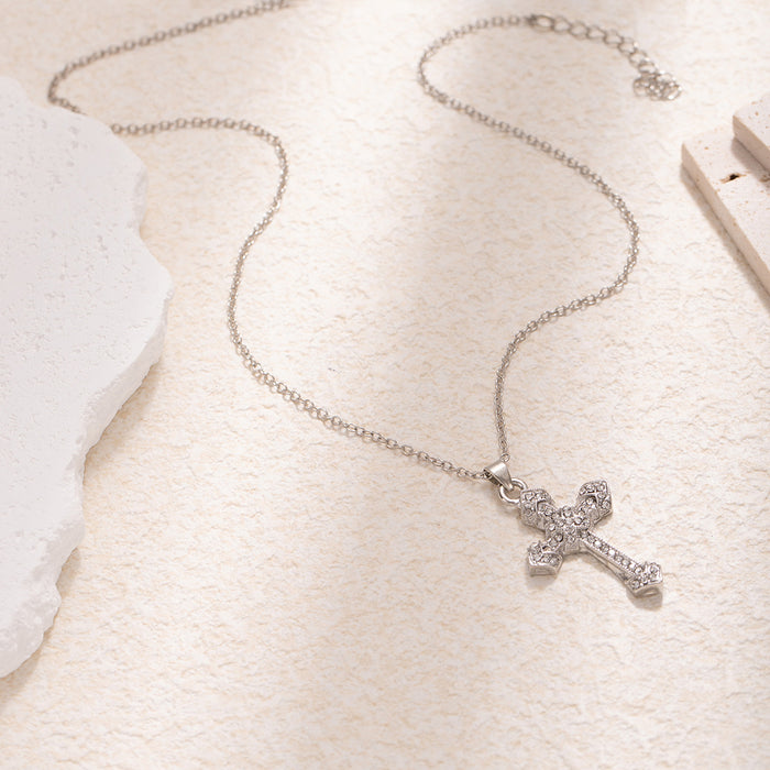Wholesale Niche Design Cross Necklace Retro Light Luxury Charm Clavicle Chain Jewelry