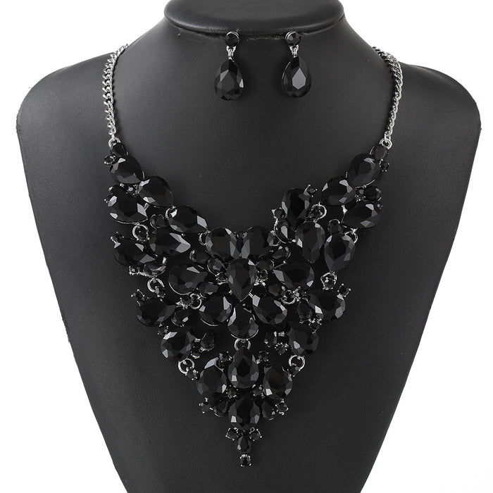 Wholesale Exaggerated retro necklace, earrings, jewelry set, luxurious gift clothing, collarbone chain