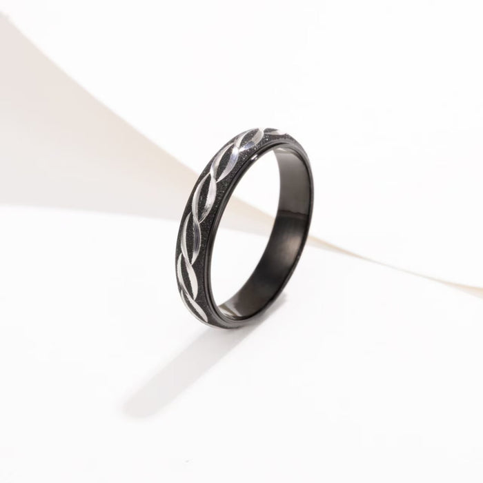 Wholesale Titanium steel ring with curved surface of 4mm, fashionable and non fading, light luxury and high-end feel. Direct sales of the ring