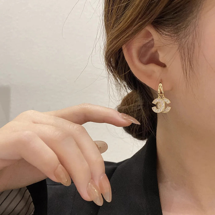 Wholesale Diamond Lettered Gold Earrings JDC-ES-HuiHe006