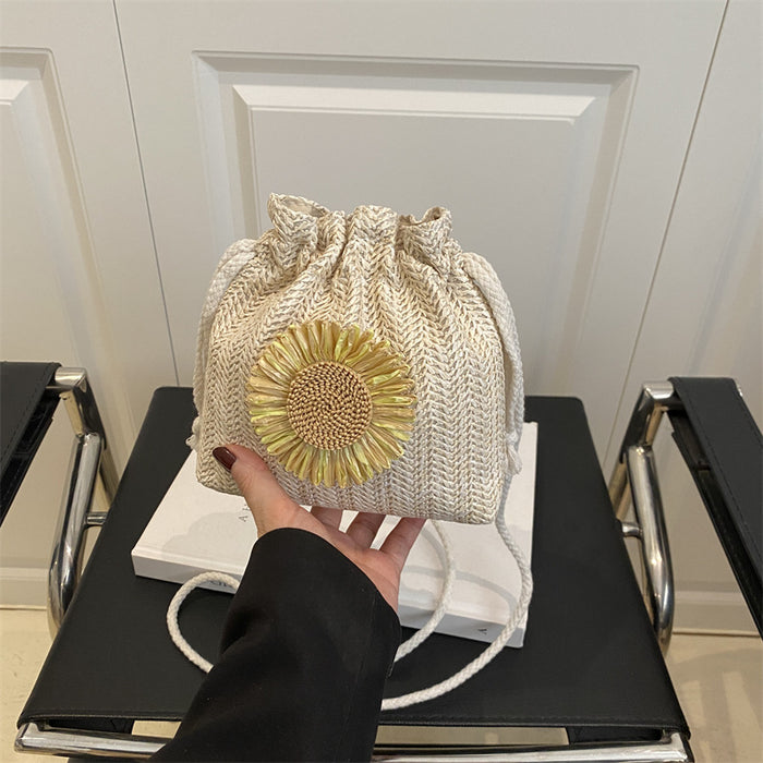 Wholesale Grass woven bag, flower new style, water bucket bag, woven crossbody bag