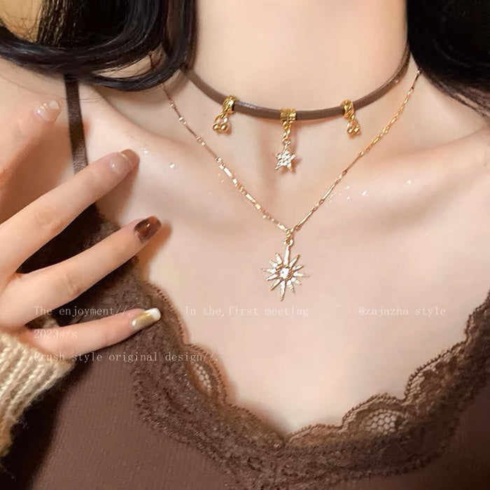 Wholesale Necklace with high-end feel, light luxury, retro collarbone chain accessories