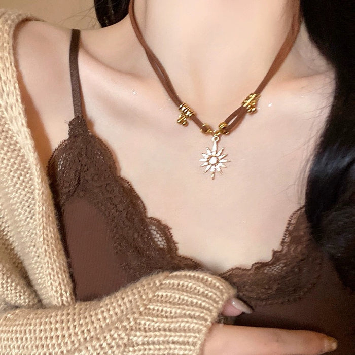 Wholesale Zircon necklace women's autumn and winter light luxury retro sweatshirt chain