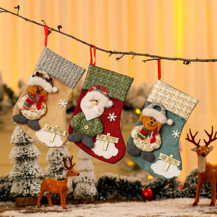 Wholesale Cross-Border New Small Linen Christmas Socks Wooden Sign Cartoon Christmas Socks Candy Bag Gift Bag Small Pendant