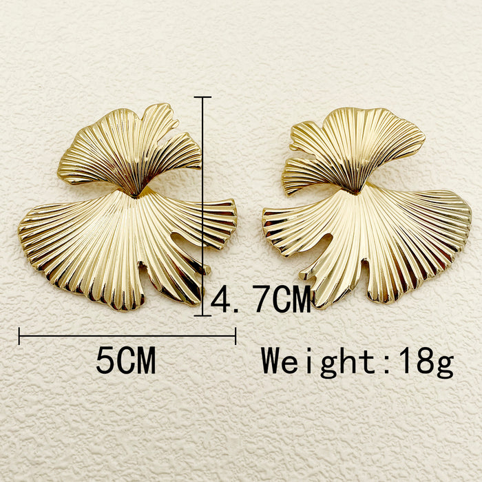 Wholesale metal exaggerated ginkgo leaf earrings High sense fashion creative fan stainless steel leaf earrings women