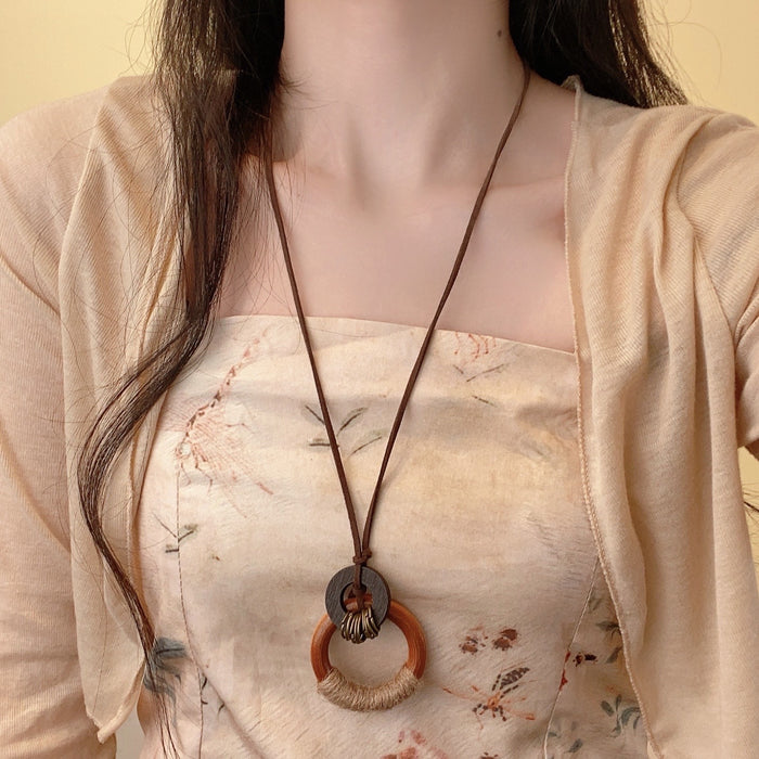 Wholesale Vintage coins, tassels, bead necklaces, sweater chains, stacked black necklaces, accessories