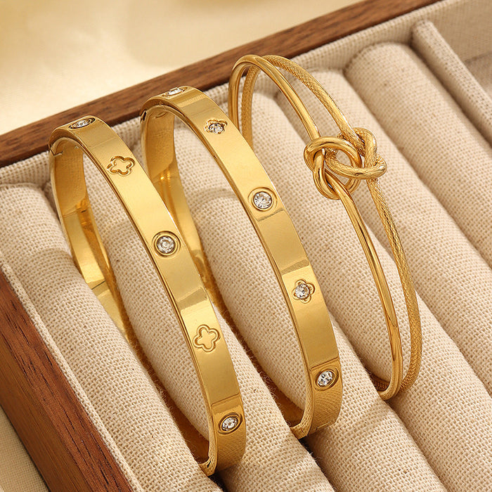 Wholesale Waterproof titanium steel three-flower bracelet