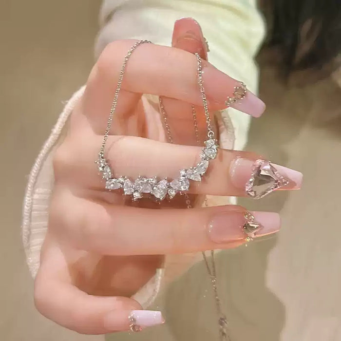 Wholesale Silver necklace for women, niche design, light luxury flower collarbone chain, zircon pendant